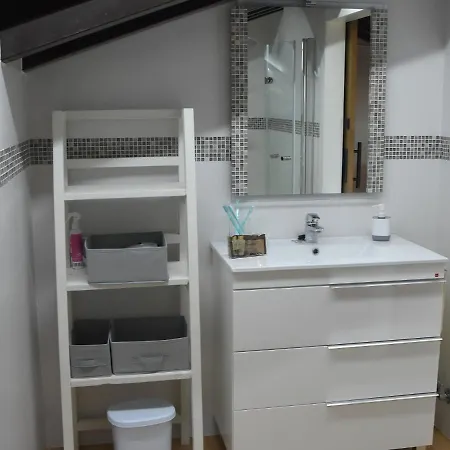Сasa de vacaciones La Casita De Papel Quijas