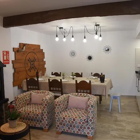 Сasa de vacaciones La Casita De Papel Quijas